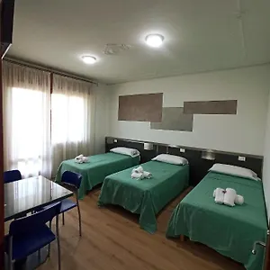https://affittacamere-ai-pila.hotelinveneto.com
